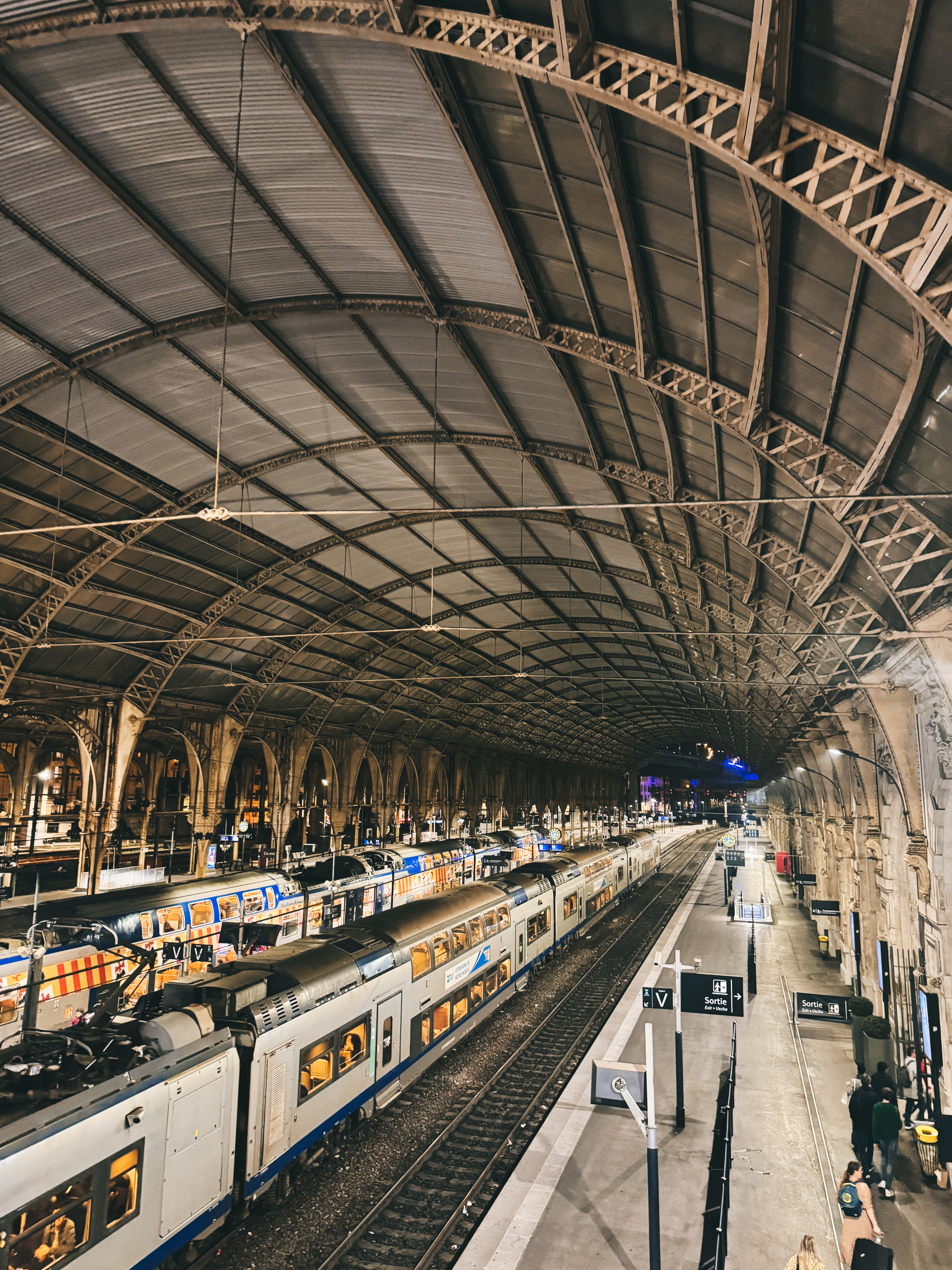 nice-ville estação